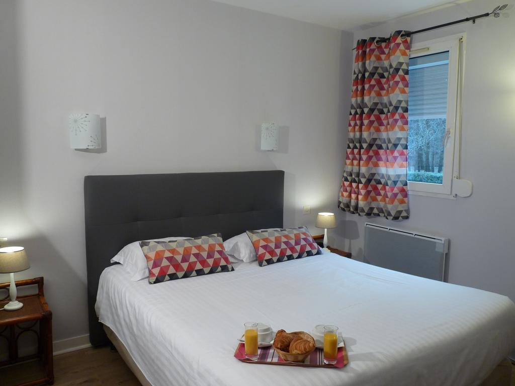 Ariane Hotel Joué-lés-Tours Kültér fotó
