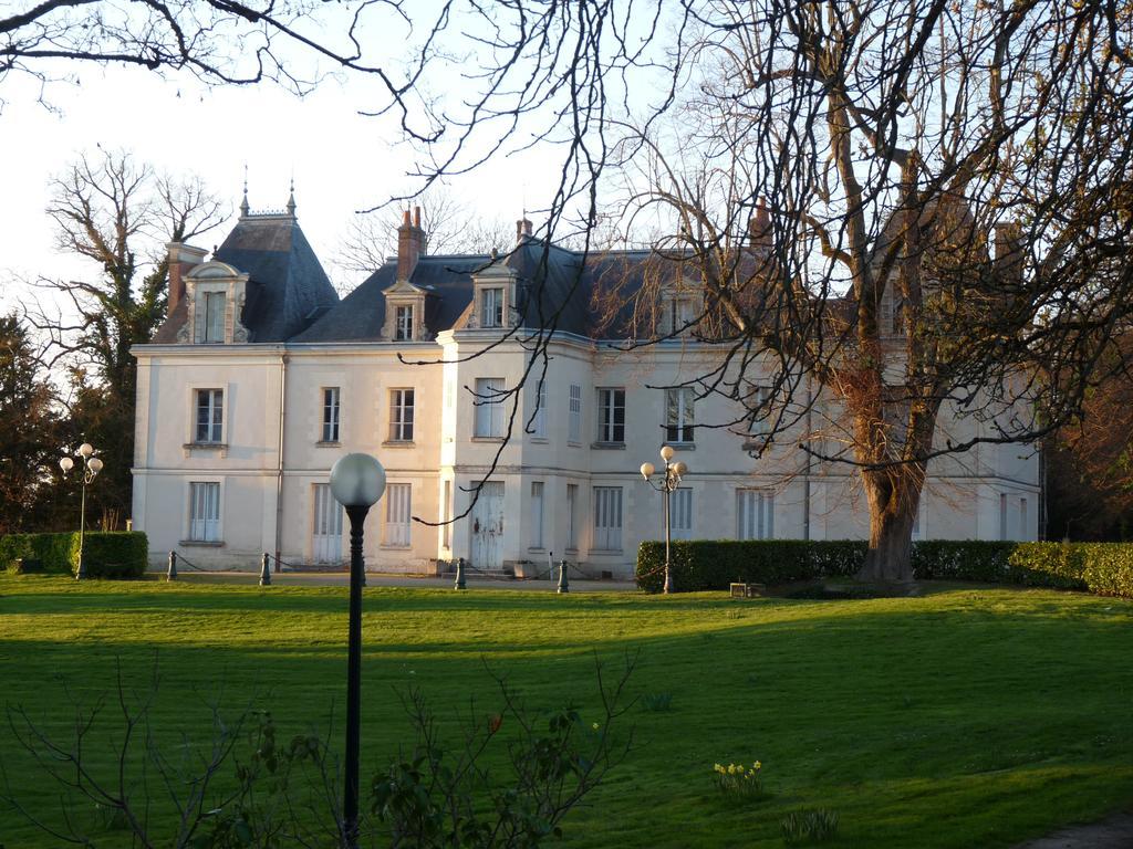 Ariane Hotel Joué-lés-Tours Kültér fotó